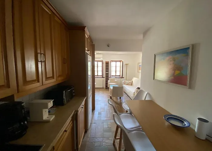 فيلة Avrapatmos1 سكالا