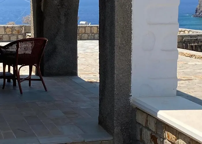 Avrapatmos1 فيلة