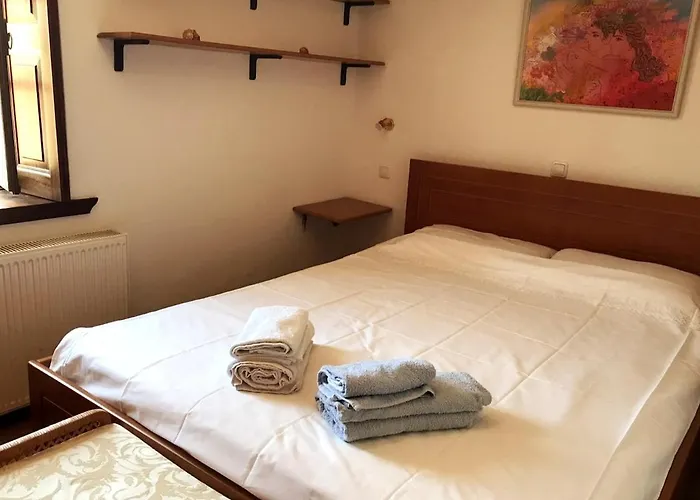 Avrapatmos1 فيلة سكالا